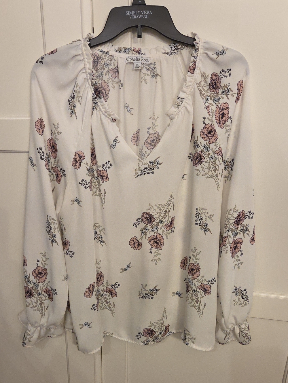 Ophelia Roe Womens Xl White Floral V-Neck Ruffle Blouse